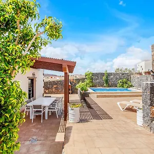 https://casa-flora.hotelsfuerteventura.org